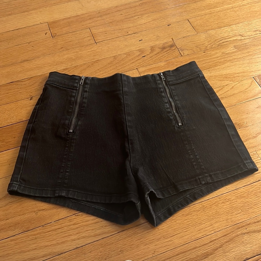 Bullhead Denim Co. high rise black jean shorts